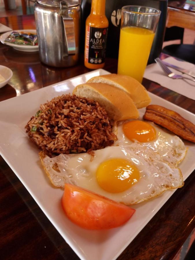Puntarenas Bed & Coffee By Aldea Hotel ภายนอก รูปภาพ