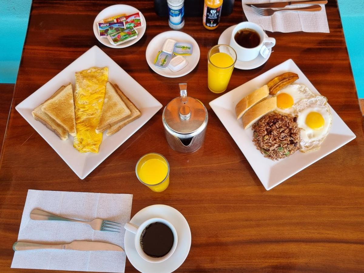 Puntarenas Bed & Coffee By Aldea Hotel ภายนอก รูปภาพ