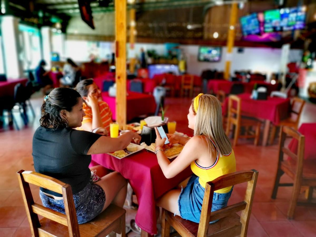 Puntarenas Bed & Coffee By Aldea Hotel ภายนอก รูปภาพ